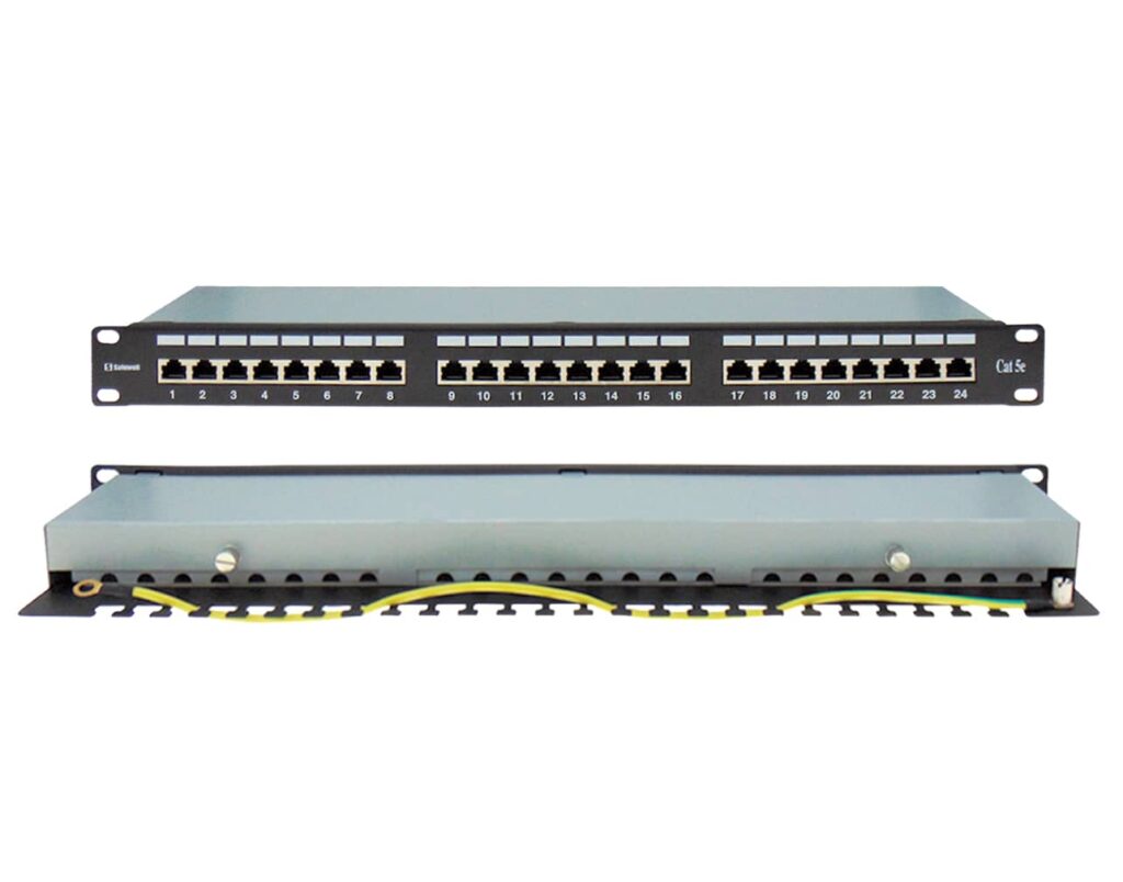 04.024.0072 PATCH PANEL CAT5e FTP 24P 19" 1U με Οδηγό Καλωδίων SAFEWELL - Image 1