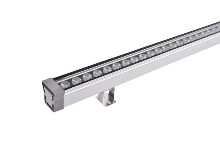 Προβολέας LED Ισχύος Επιμήκης Αλουμινίου 1Μ 36W 12° Θερμό IP65